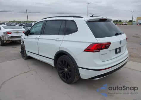 2021 Volkswagen Tiguan 2.0T Se/2.0T Se R-Line Black/2.0T Sel z USA, uszkodzony, nr VIN 3VV2B7AX8MM083365